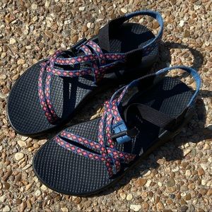 Chaco size 8